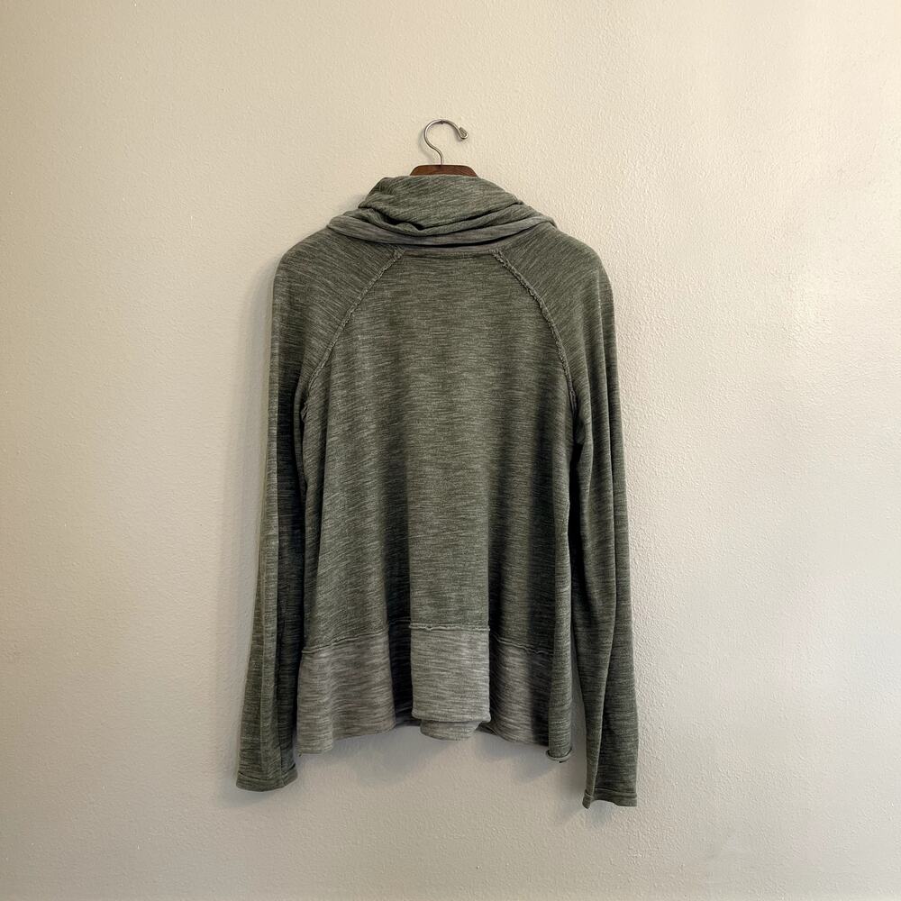 FREE PEOPLE Beach | Women’s Olive Green Cocoon Cowl Neck Pullover Top S/M - Picture 4 of 10